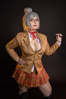 Uy Uy - Meiko-Prison School