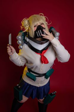 Uy Uy - Himiko Toga