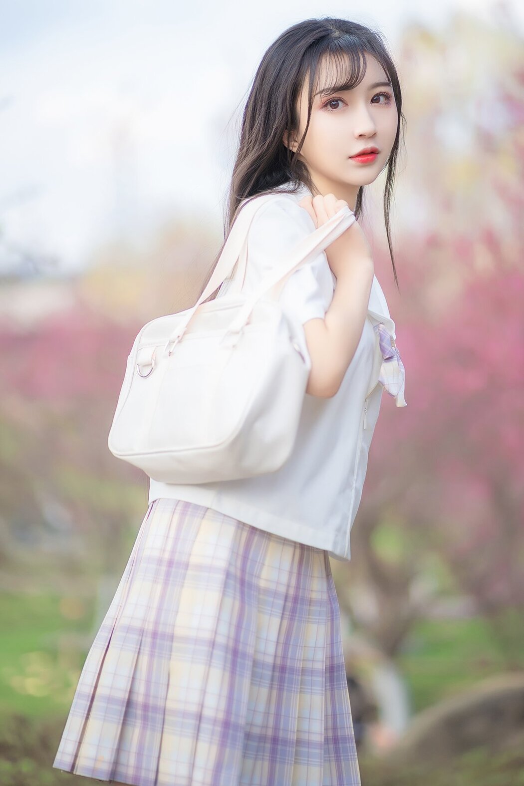 YiTuYu艺图语 Vol.2912 Qi Luo Sheng De Xiao Su Su