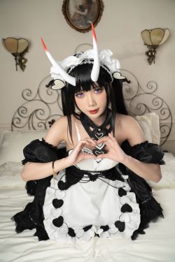 PoppaChan - cosplay NOshiro Maid Azur Lane