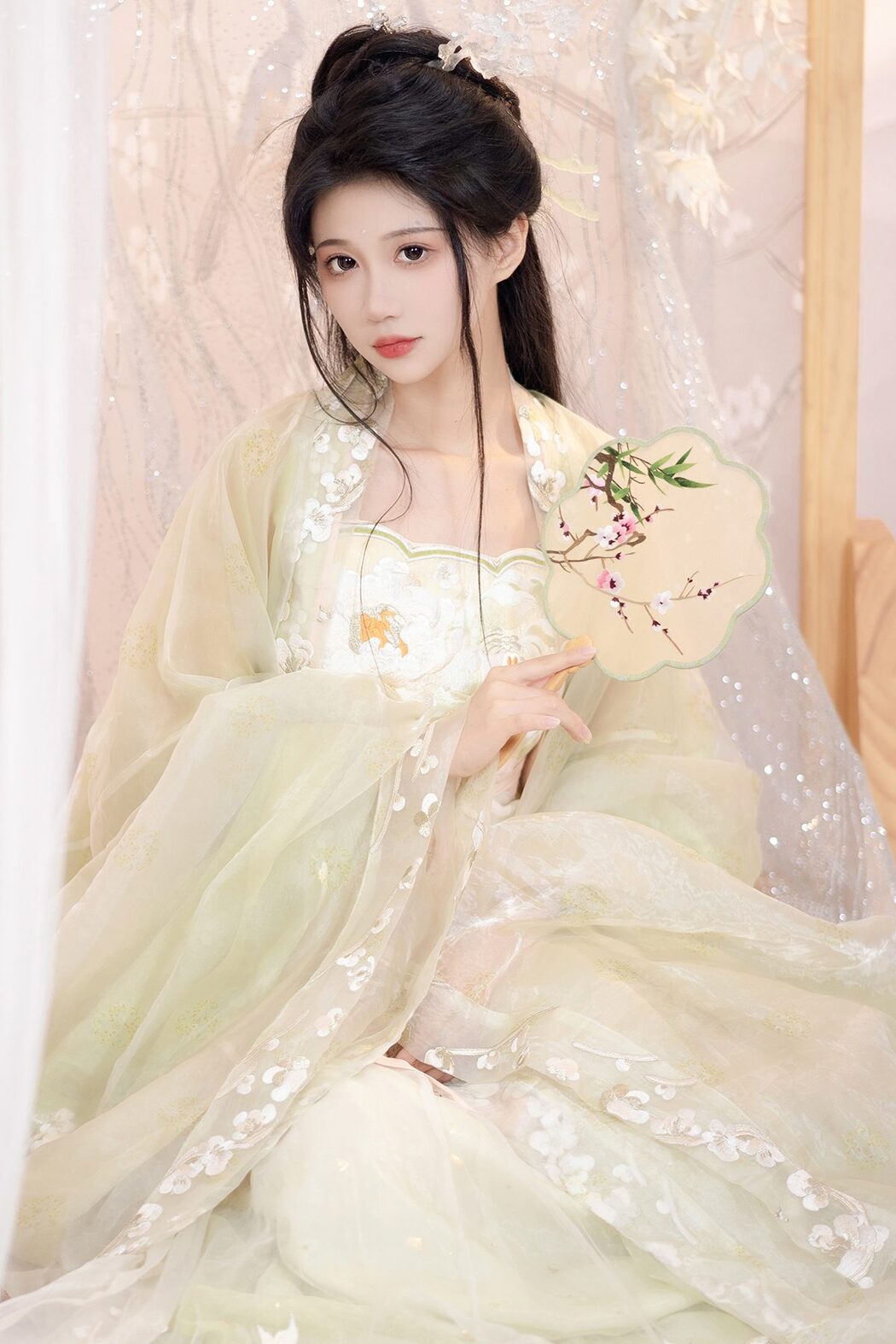 YiTuYu艺图语 Vol.4143 Qi Luo Sheng De Xiao Su Su