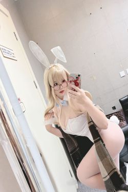 阿半今天很开心 - 蔚蓝档案 室笠茜 兔女郎