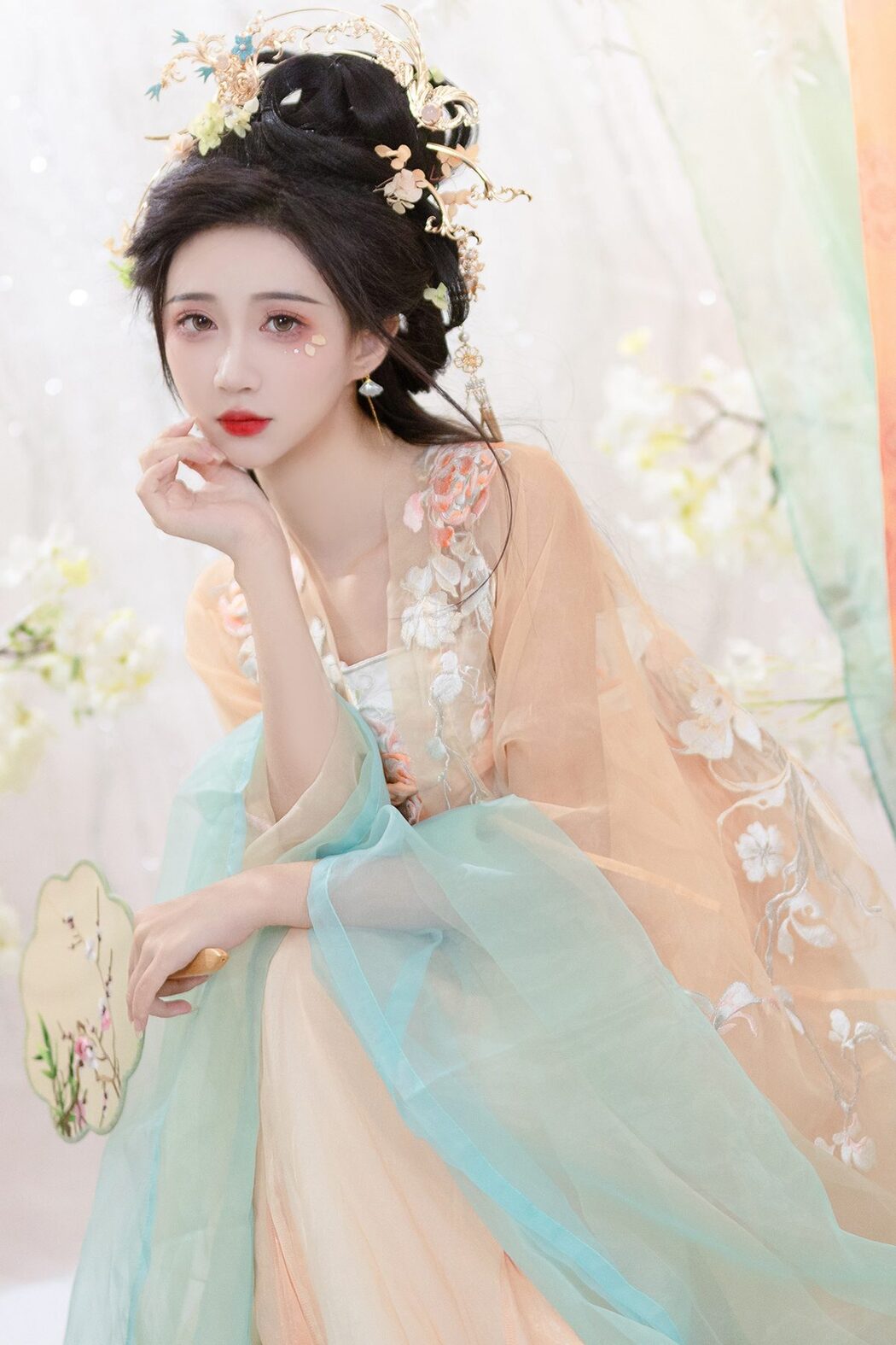 YiTuYu艺图语 Vol.5606 Qi Luo Sheng De Xiao Su Su