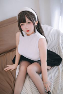Cosplay 日奈娇 - 邻家太太