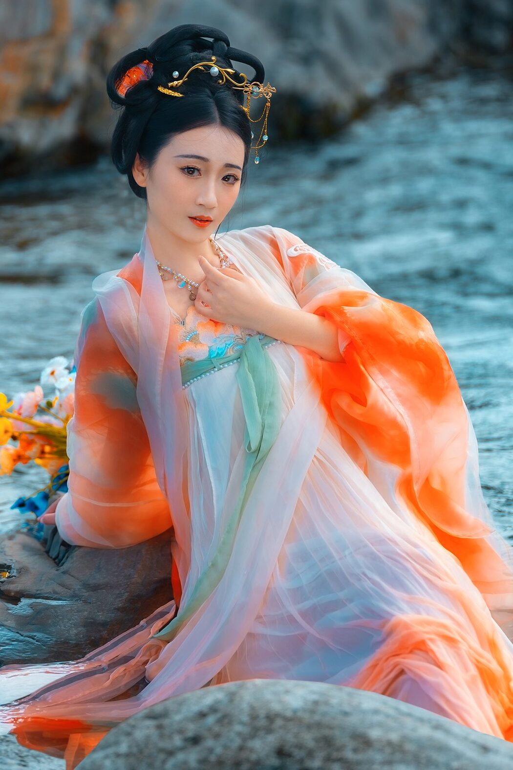 YiTuYu艺图语 Vol.5089 Long En Xing