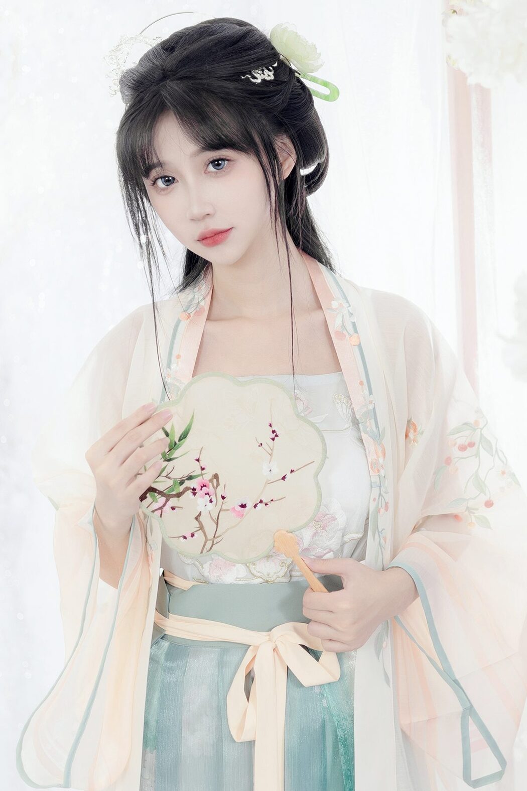 YiTuYu艺图语 Vol.5463 Qi Luo Sheng De Xiao Su Su