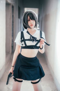 Natsuko夏夏子 - 绑带特工