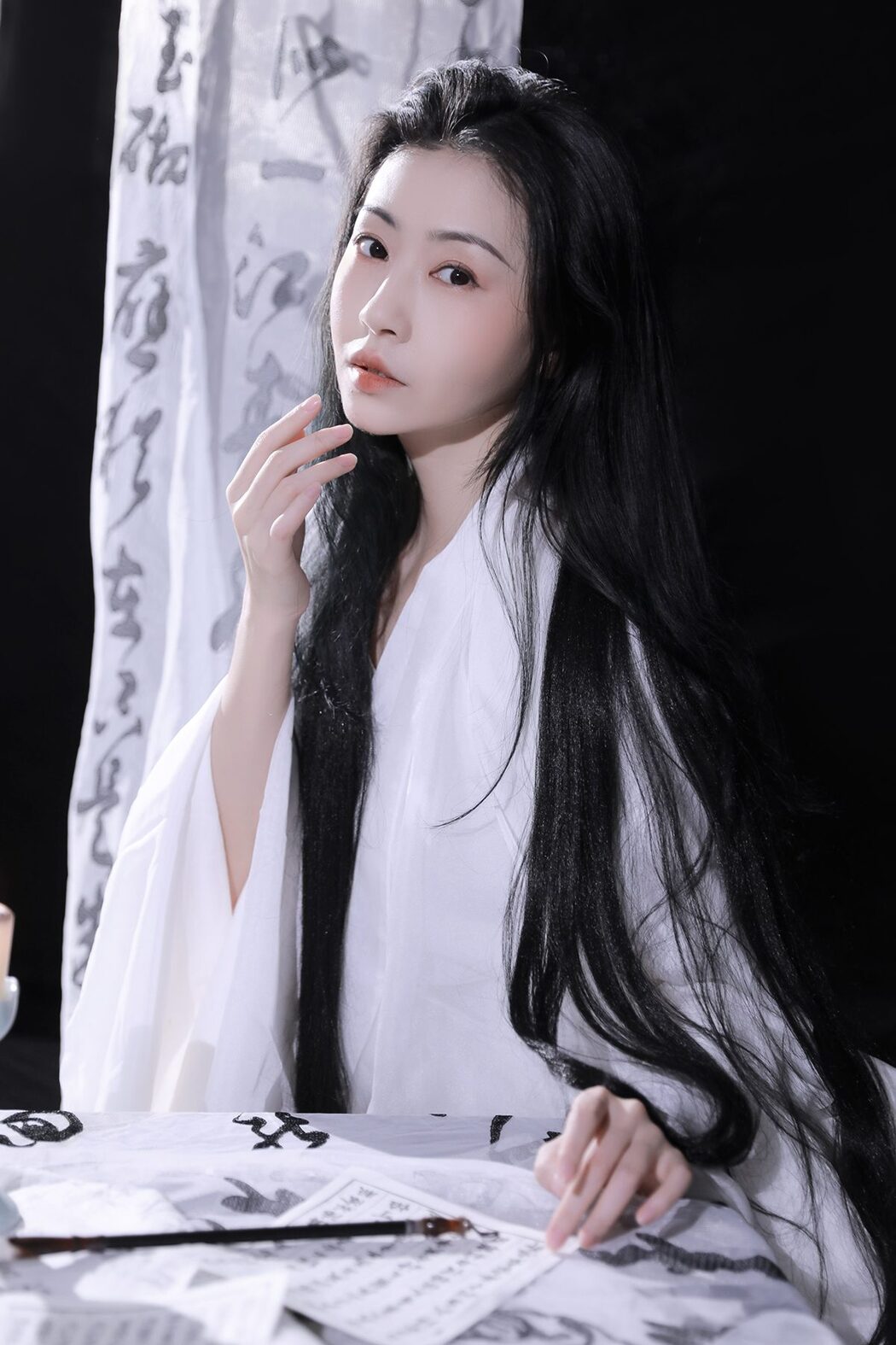 YiTuYu艺图语 Vol.3358 Li Li