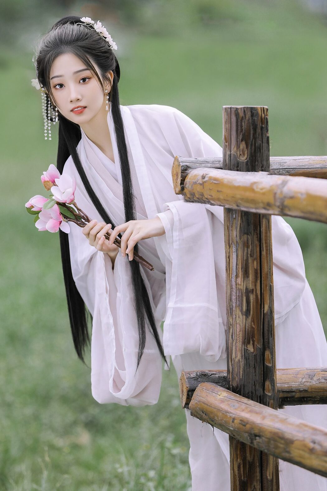 YiTuYu艺图语 Vol.4600 Zhi Zhi Qi