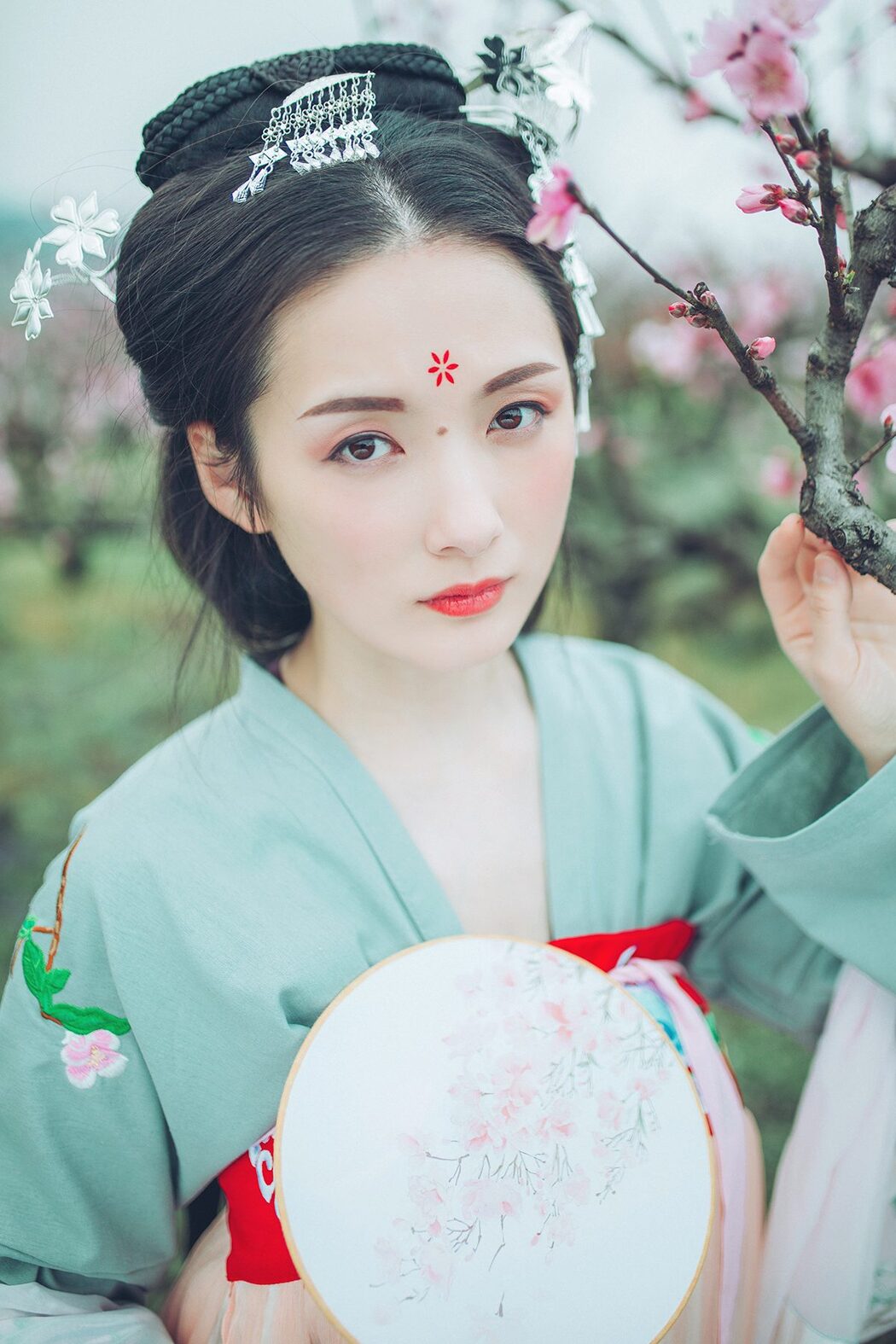 YiTuYu艺图语 Vol.4056 Fan Fan
