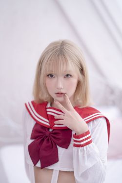 动漫博主切切celia - 小春日和制服