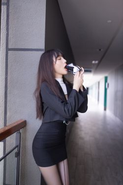 陆萱萱 - 口罩主题