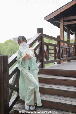 丝恋摄影 No.040 小梦 - 古装汉服 白色绣花鞋 超薄肉丝 金色脚链
