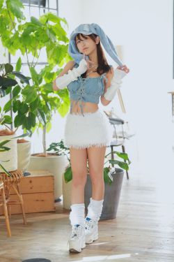 いくみ – (193iKkyu3) [Fantia] 2025年01月 Denim Bunny
