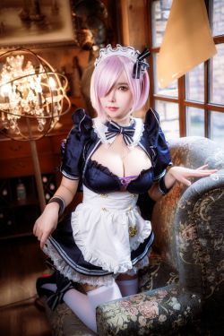 亚马逊鲶鱼 - FGO 玛修 女仆