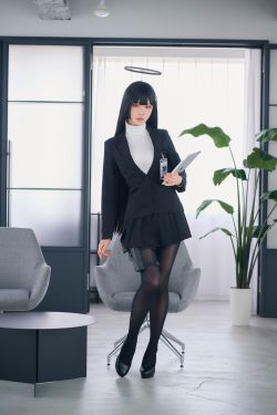 Ely_eee (ElyEE子) - Tsukatsuki Rio 調月莉音