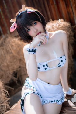 鬼马少女阿薰kaOri - 小薰喝牛奶