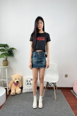 三禾摄影 No.028 牛仔裙 棉袜 帆布鞋