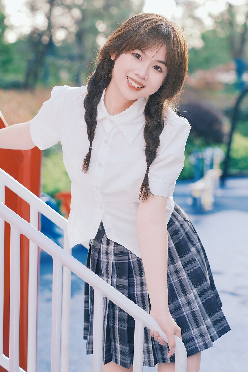 YiTuYu艺图语 Vol.8569 Pao Fu Xiao Fang (23P)