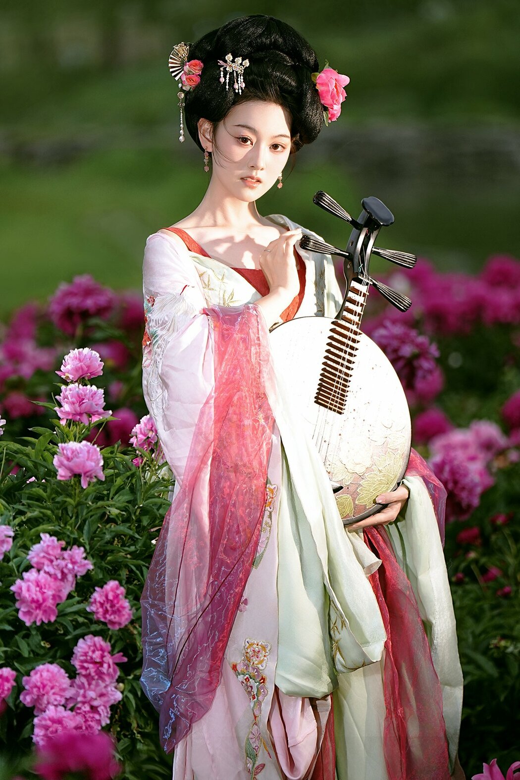 YiTuYu艺图语 Vol.9113 Li Zhi Xiao Ye (14P)