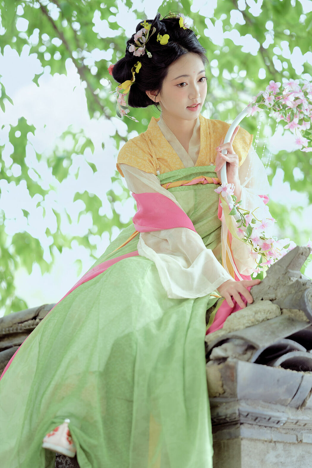YiTuYu艺图语 Vol.9418 Leng Ku Wang Ye (15P)