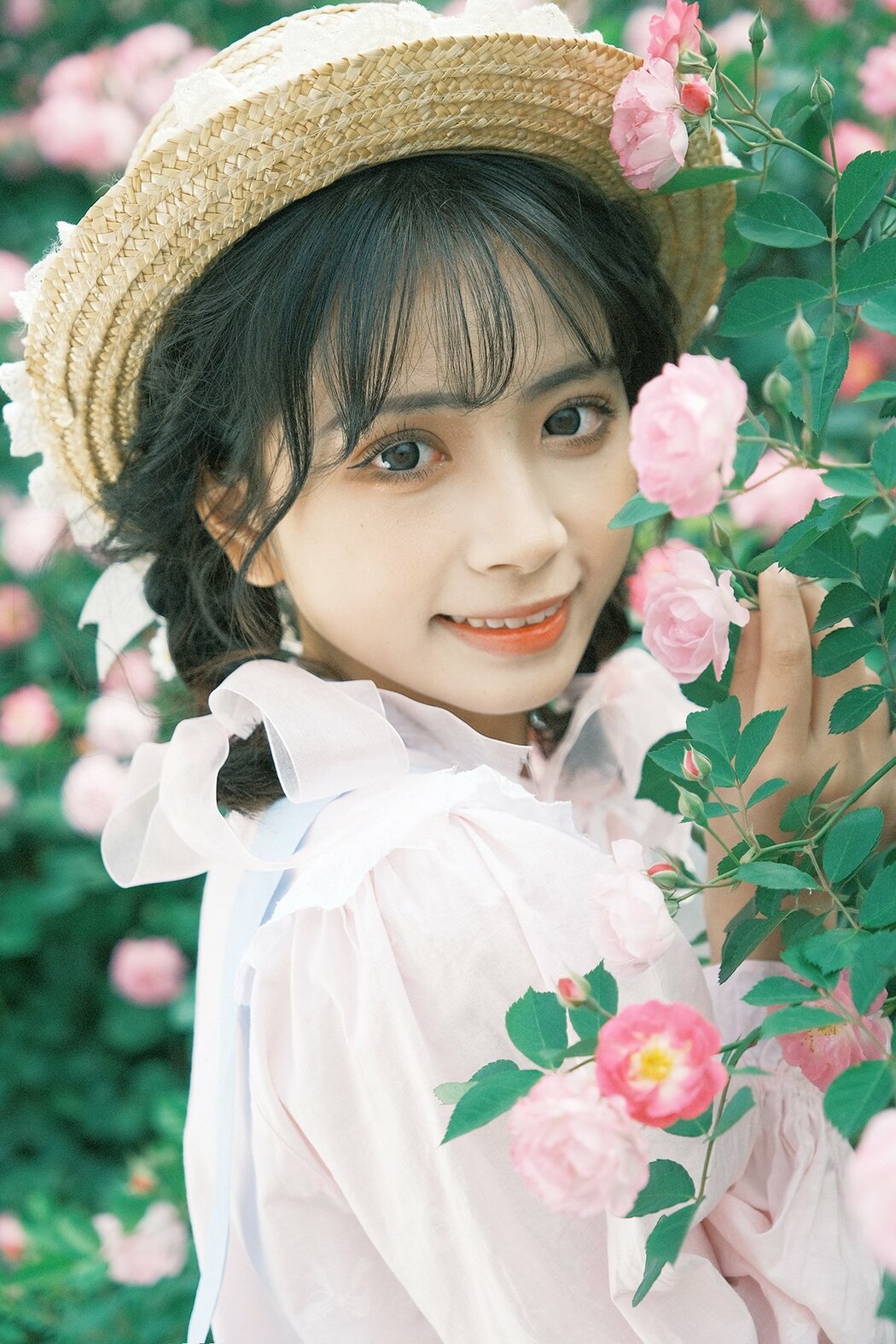 YiTuYu艺图语 Vol.9535 Er Er Er Yue (33P)
