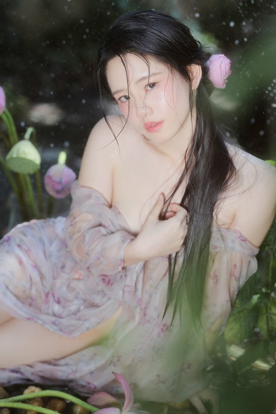 YiTuYu艺图语 Vol.9730 Naomi (14P)