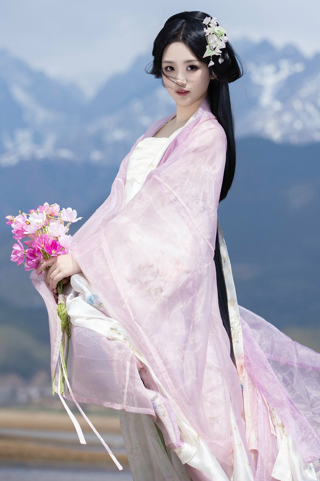 YiTuYu艺图语 Vol.8976 Wan Jiang Ting (34P)