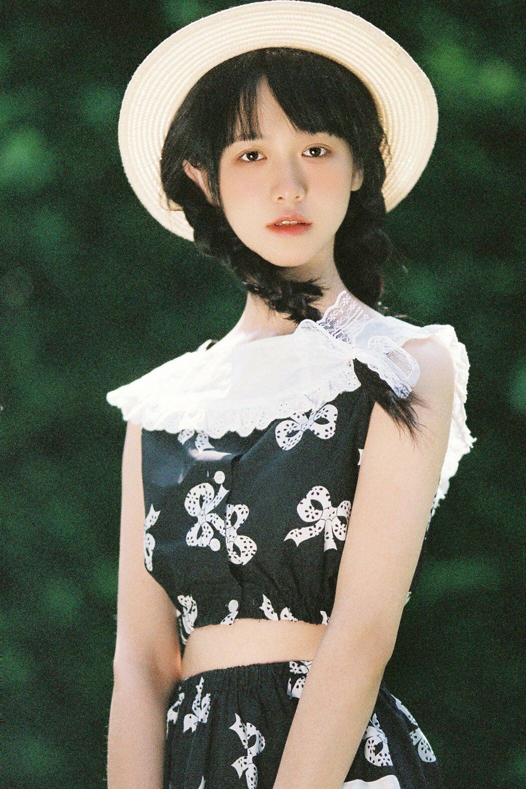 YiTuYu艺图语 Vol.10363 Kua Lie Su Su (26P)