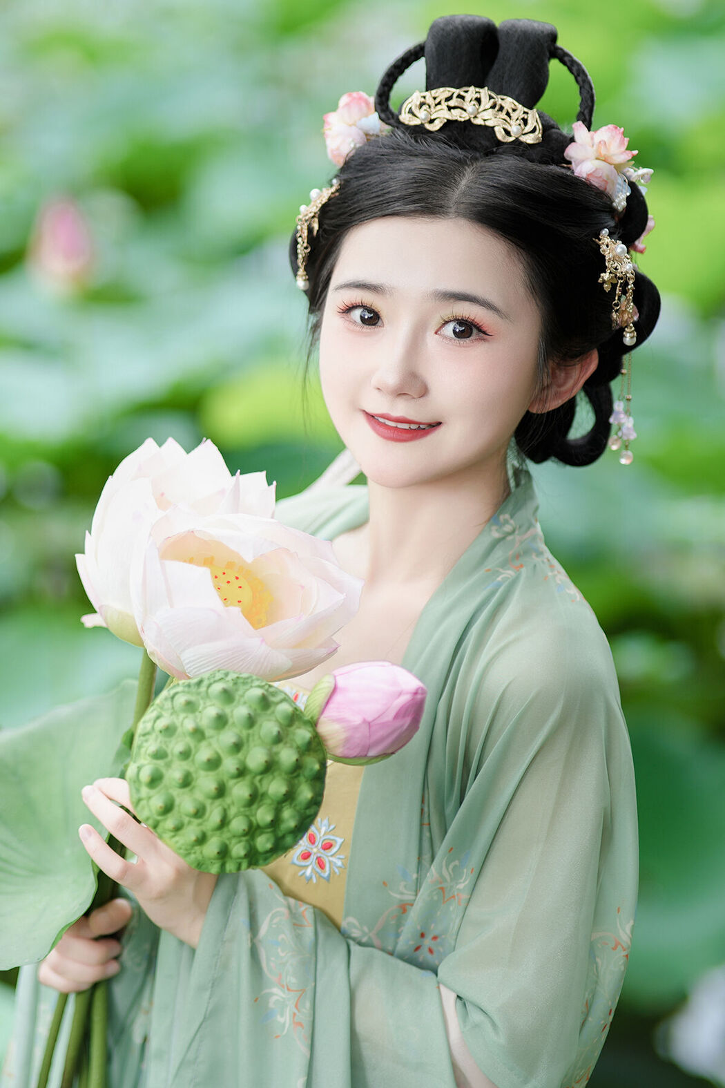 YiTuYu艺图语 Vol.7529 Dan Gao De Dan Dan