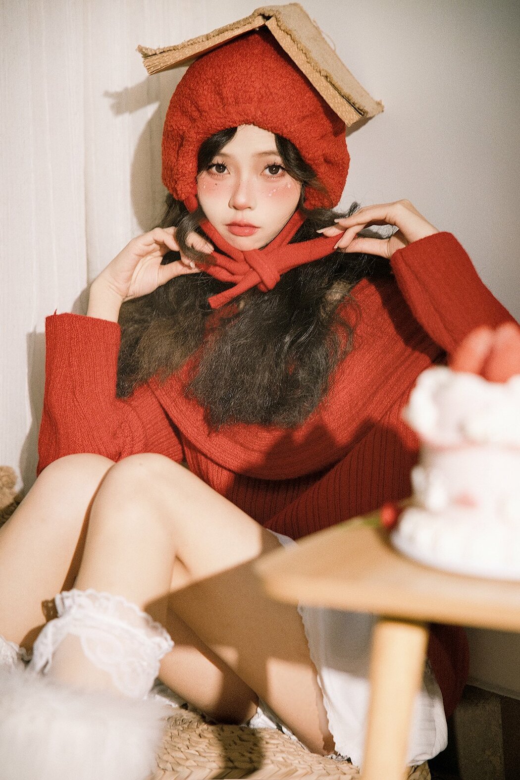 YiTuYu艺图语 Vol.8677 Dan Gao (16P)