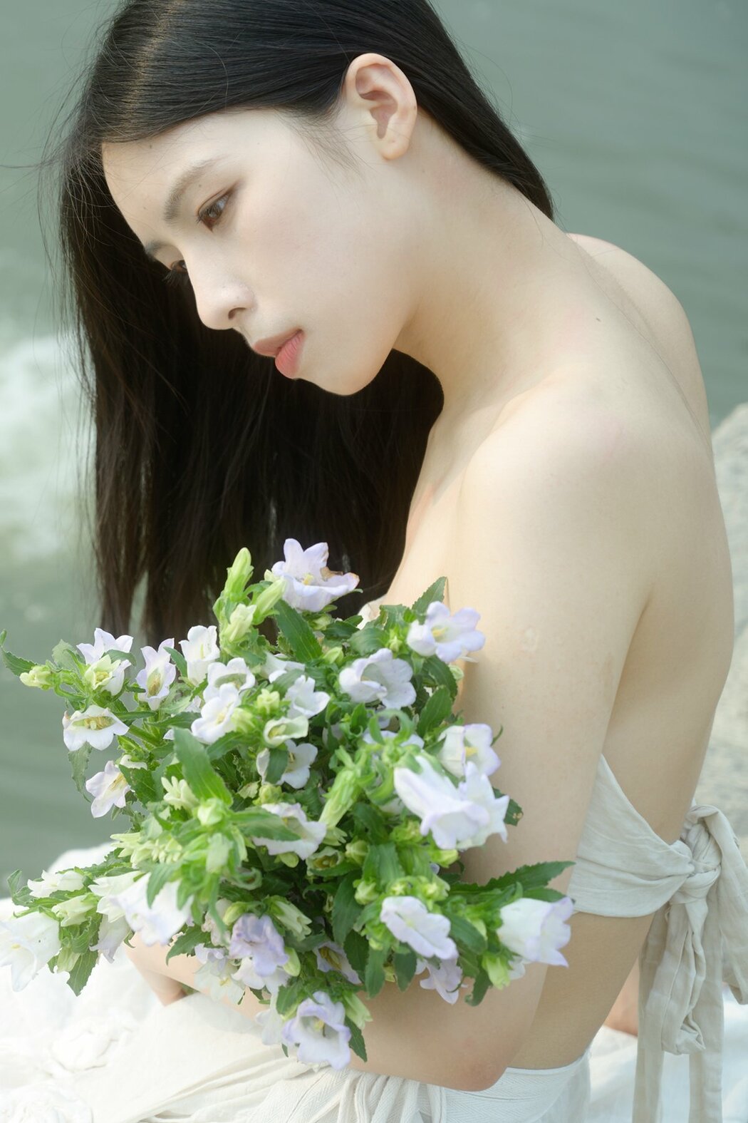 YiTuYu艺图语 Vol.9160 Bei Shang Tian Jiao (17P)