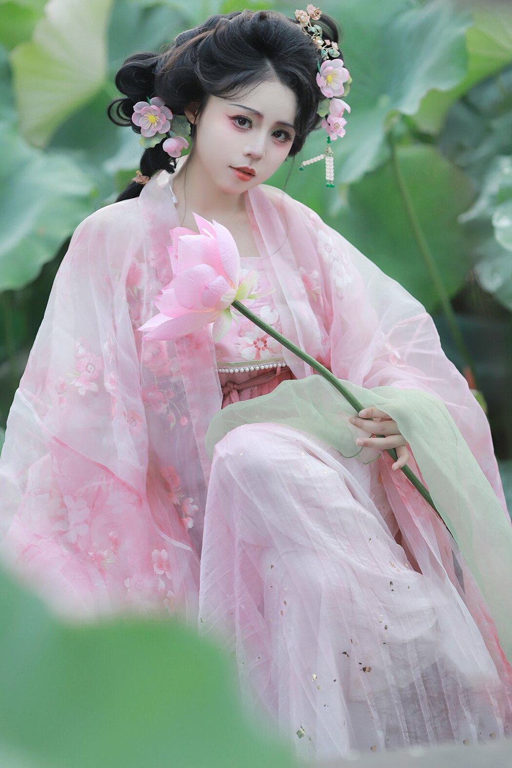 YiTuYu艺图语 Vol.9717 Zhen Zhen Ai Chi La (16P)