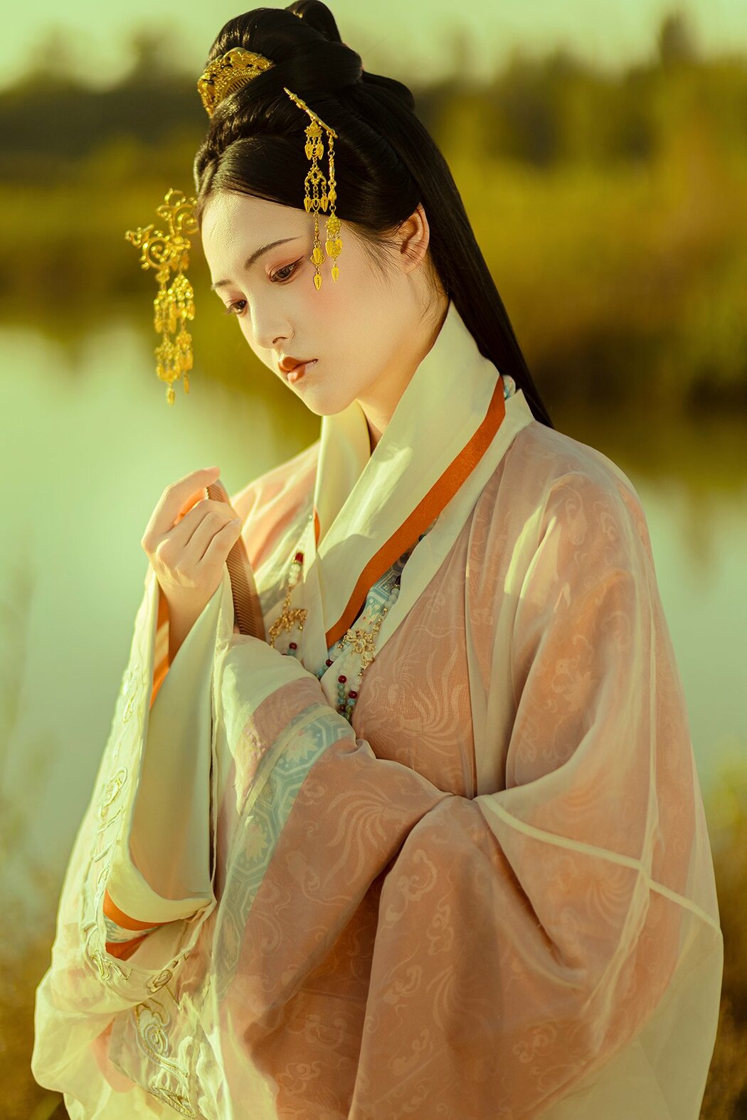 YiTuYu艺图语 Vol.10569 Yi Ming (24P)