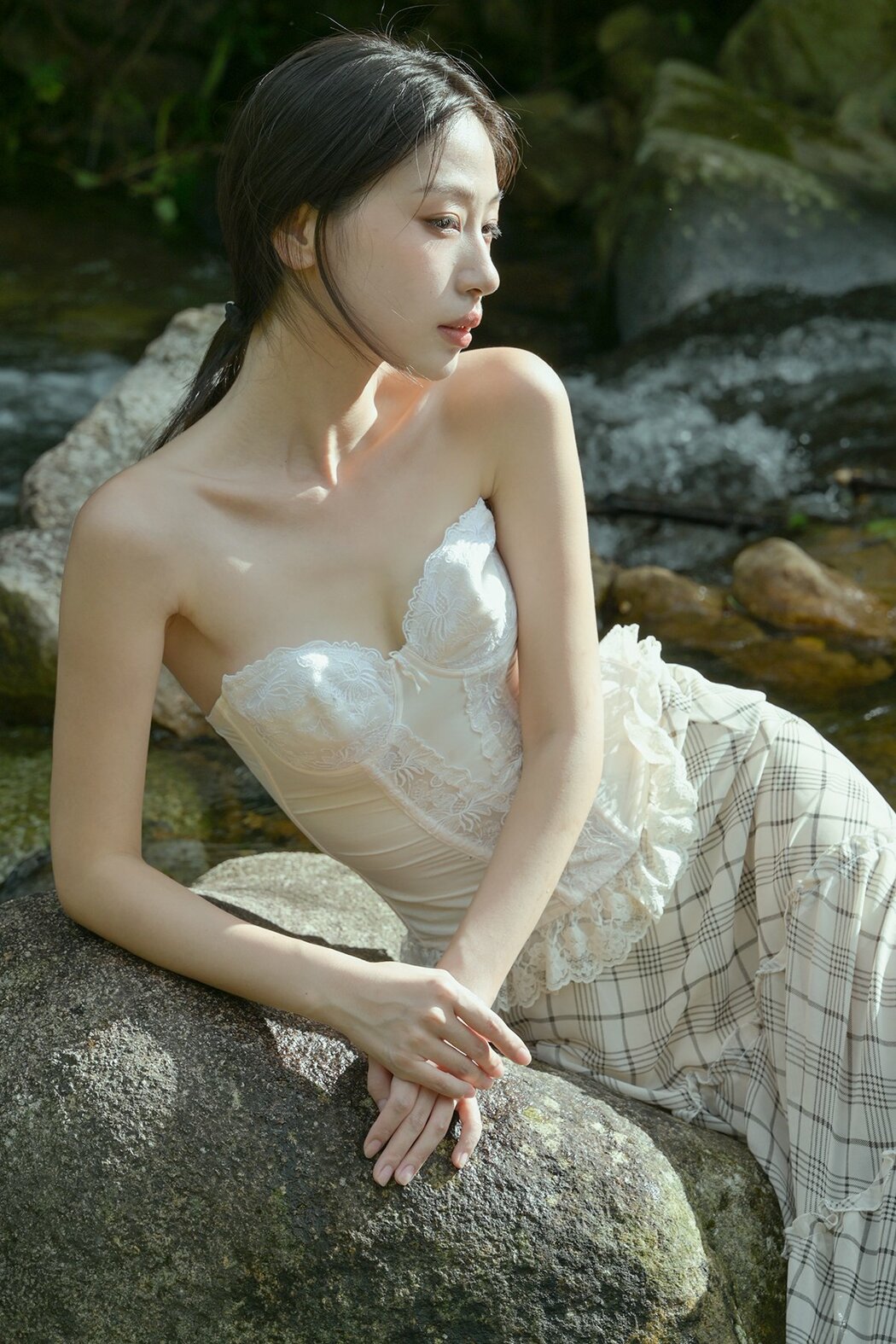 YiTuYu艺图语 Vol.10078 Yi Yi (40P)