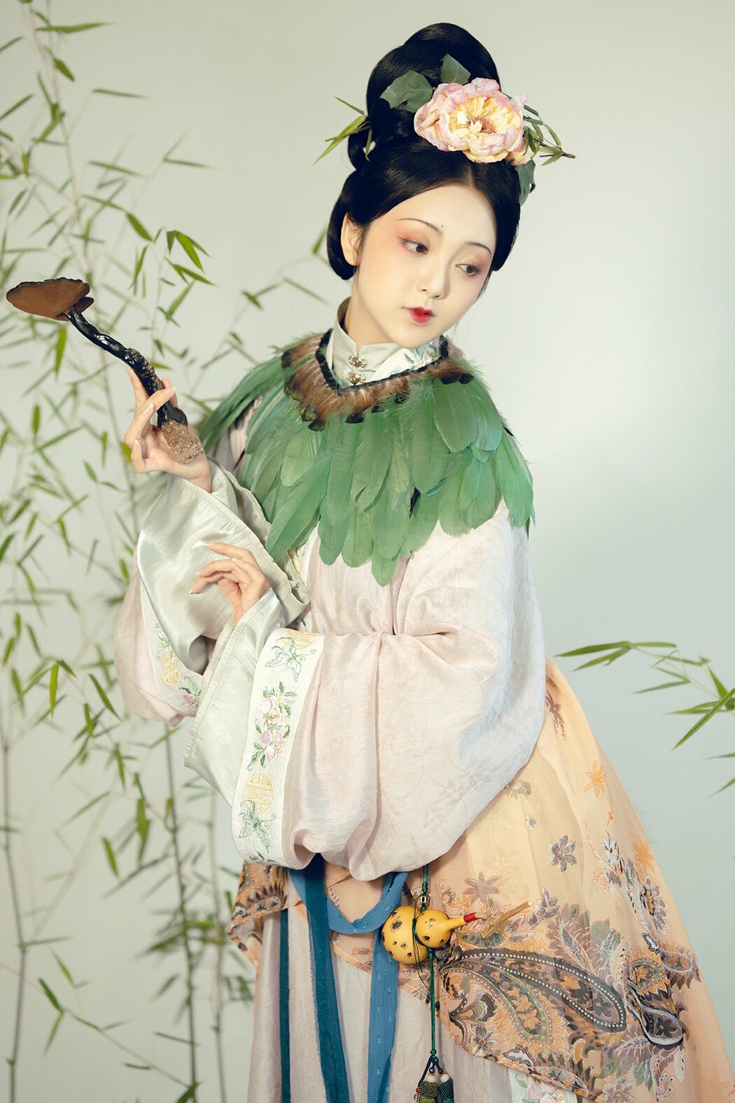 YiTuYu艺图语 Vol.9588 Yu Yue Shi Tu Tu (14P)