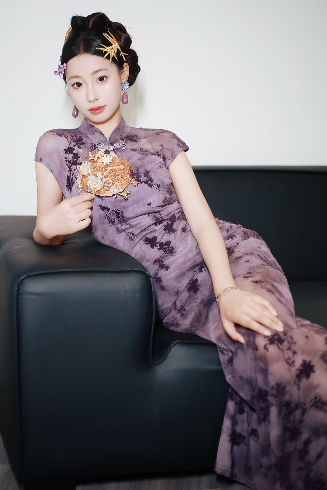 YiTuYu艺图语 Vol.9724 Xiao U (27P)