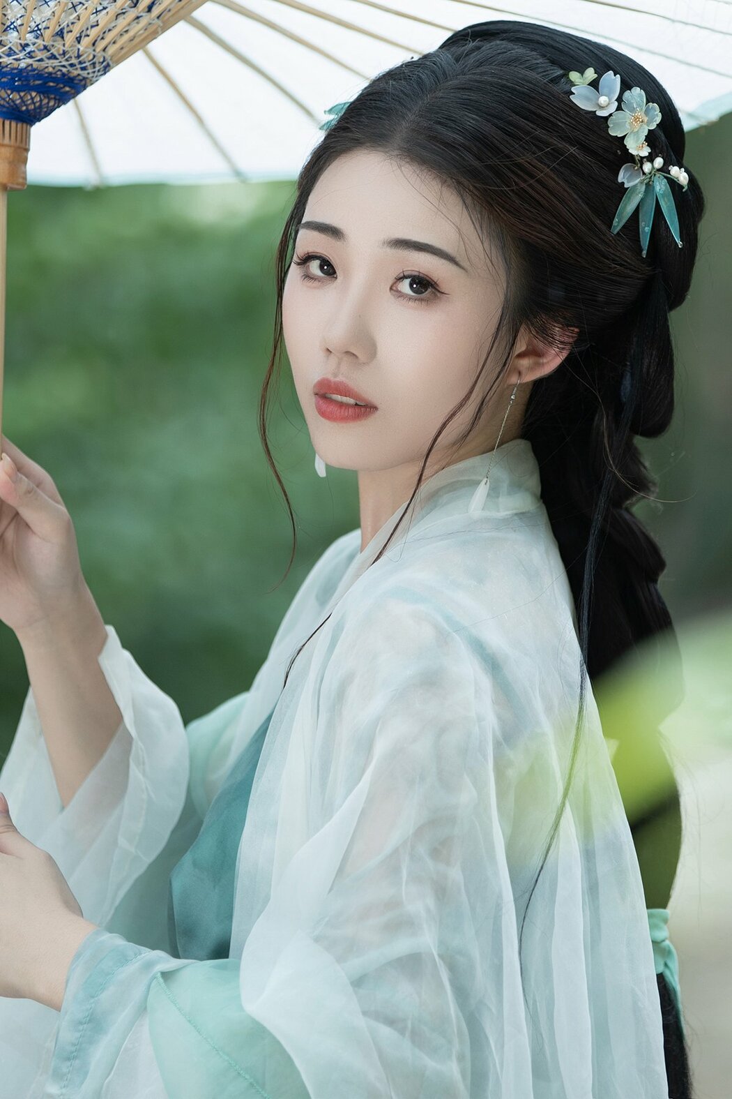 YiTuYu艺图语 Vol.8840 Ku Ku (23P)