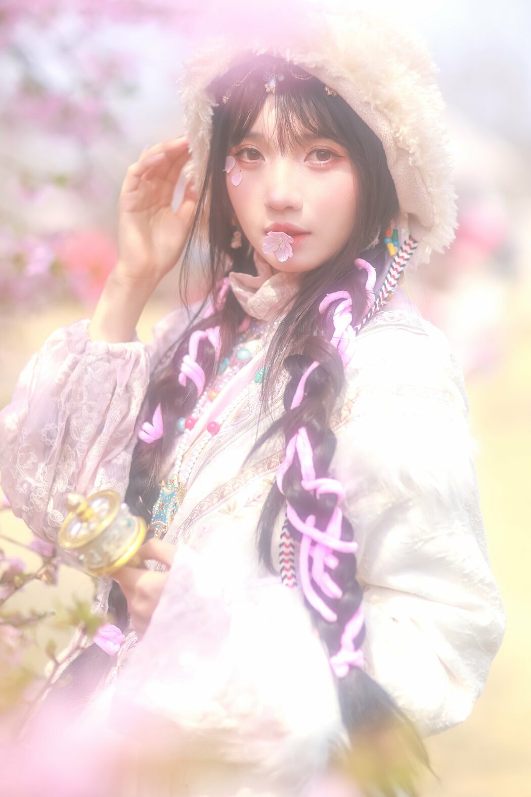 YiTuYu艺图语 Vol.10079 Gan Xiao Jie (27P)