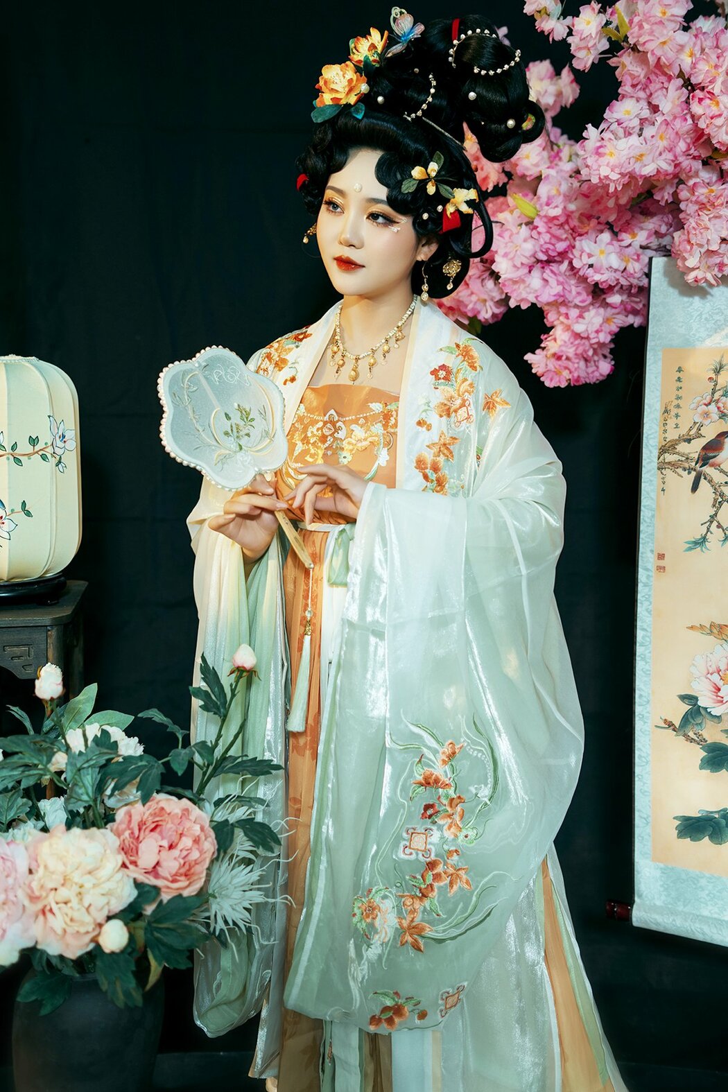 YiTuYu艺图语 Vol.10022 Zhu Ge (16P)