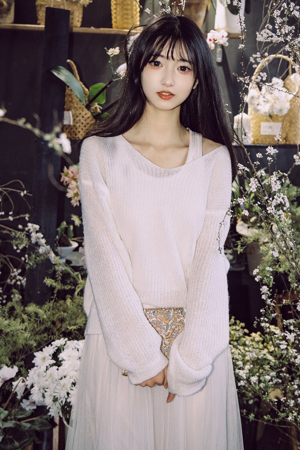 YiTuYu艺图语 Vol.8549 Leng Ku Wang Ye (23P)