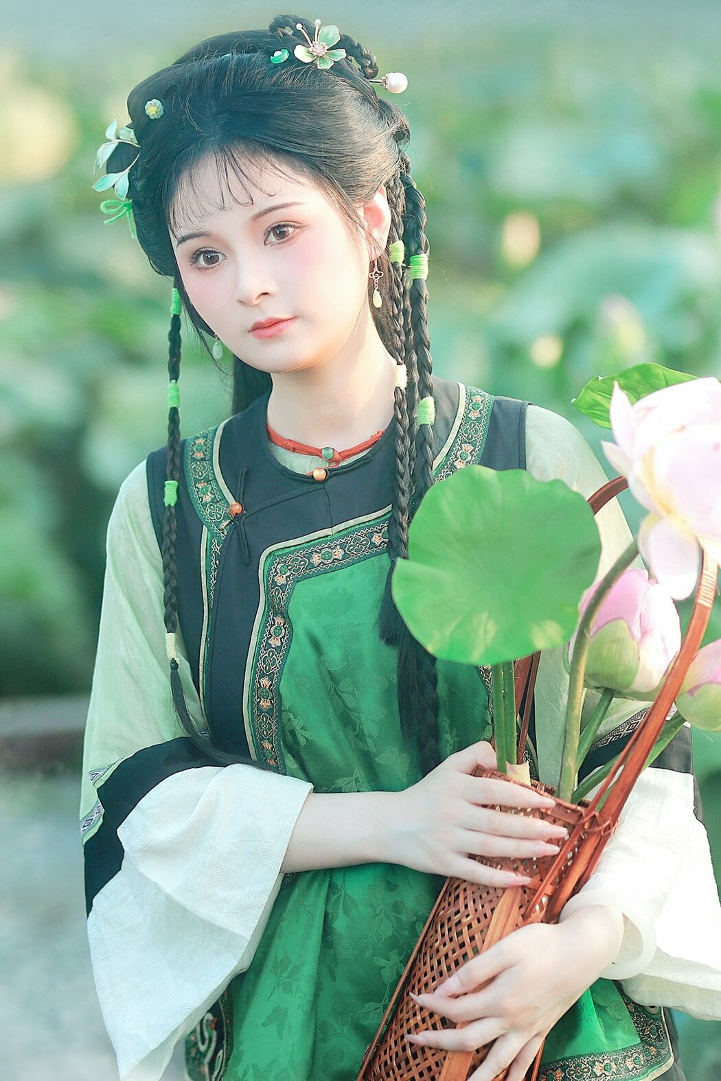YiTuYu艺图语 Vol.9559 6161 (17P)