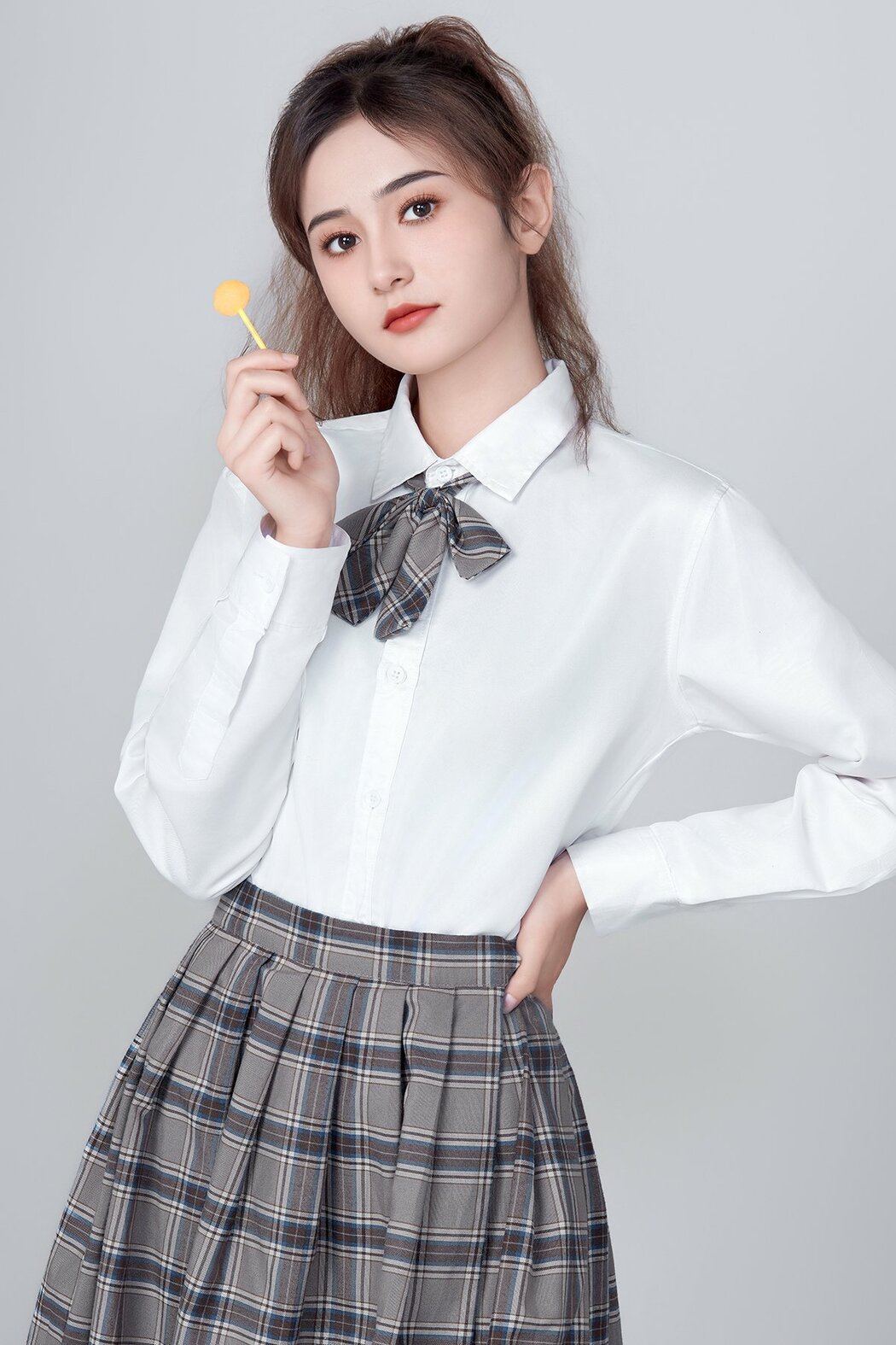 YiTuYu艺图语 Vol.9089 Kan Du Ke (15P)