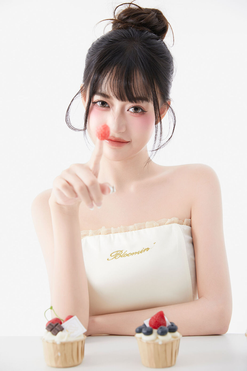 YiTuYu艺图语 Vol.7930 Bo Luo Bao