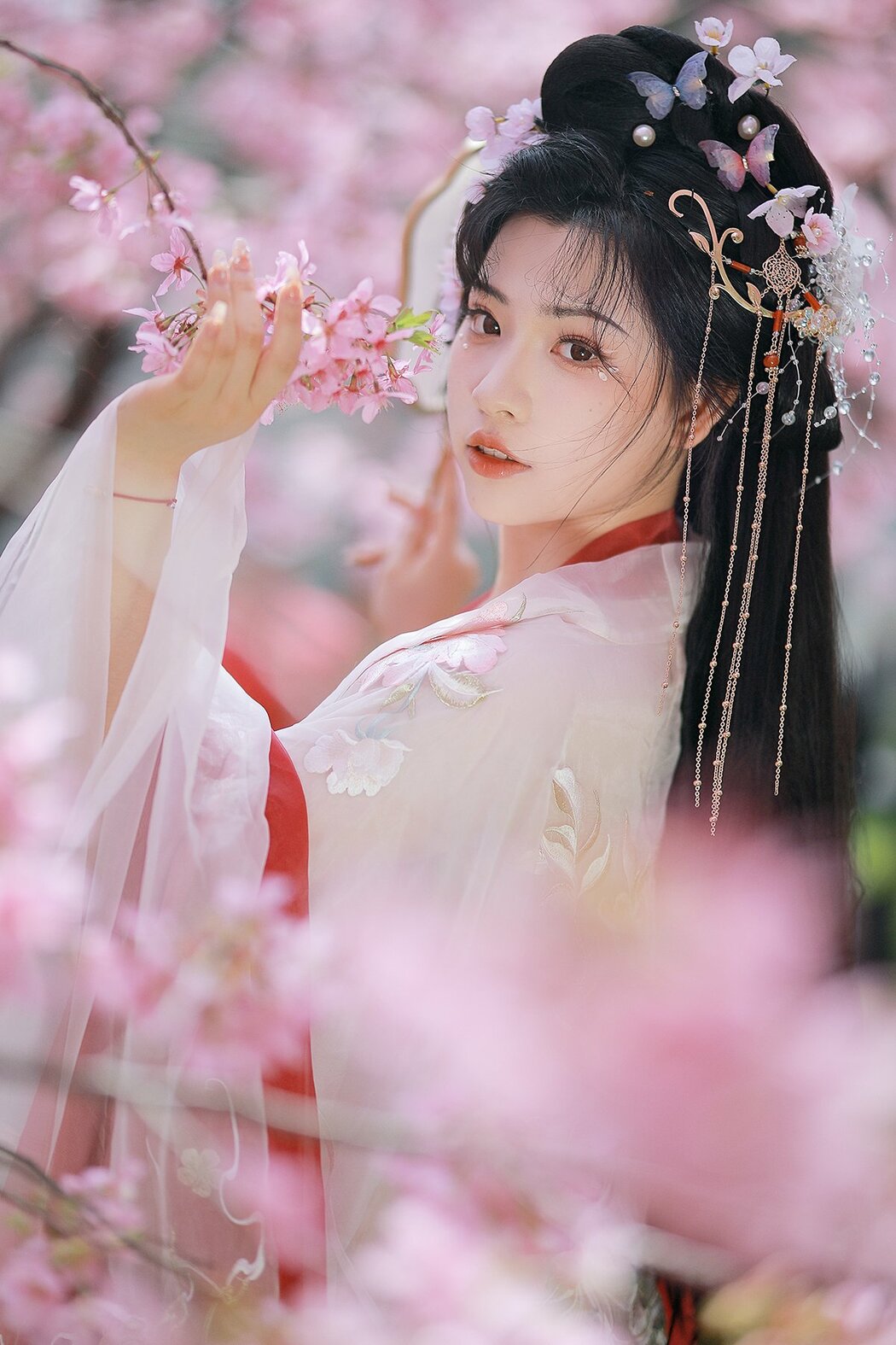 YiTuYu艺图语 Vol.8715 A Ming (16P)