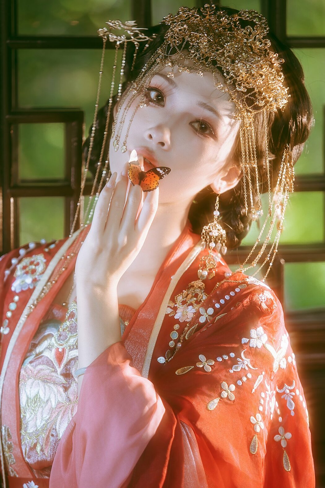 YiTuYu艺图语 Vol.10622 Yi Ming (18P)