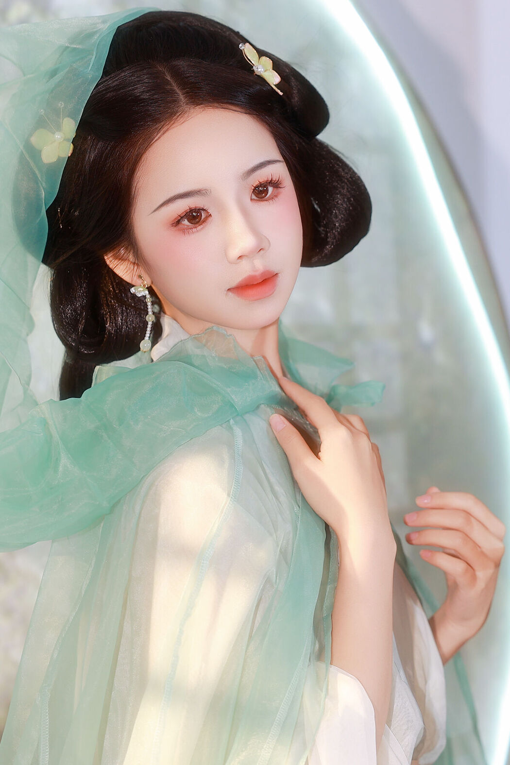 YiTuYu艺图语 Vol.8077 小杜同学 (30P)