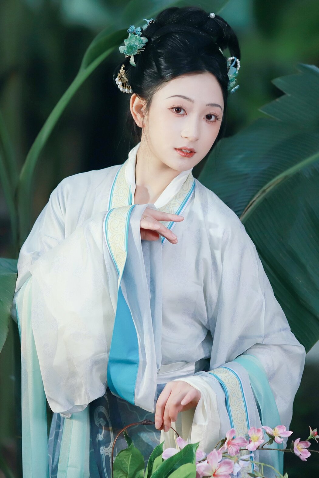 YiTuYu艺图语 Vol.8859 Xiao Wang Sui Bin Bin (14P)