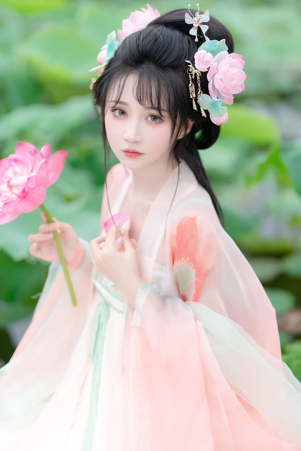 YiTuYu艺图语 Vol.7685 Qi Luo Sheng De Xiao Su Su