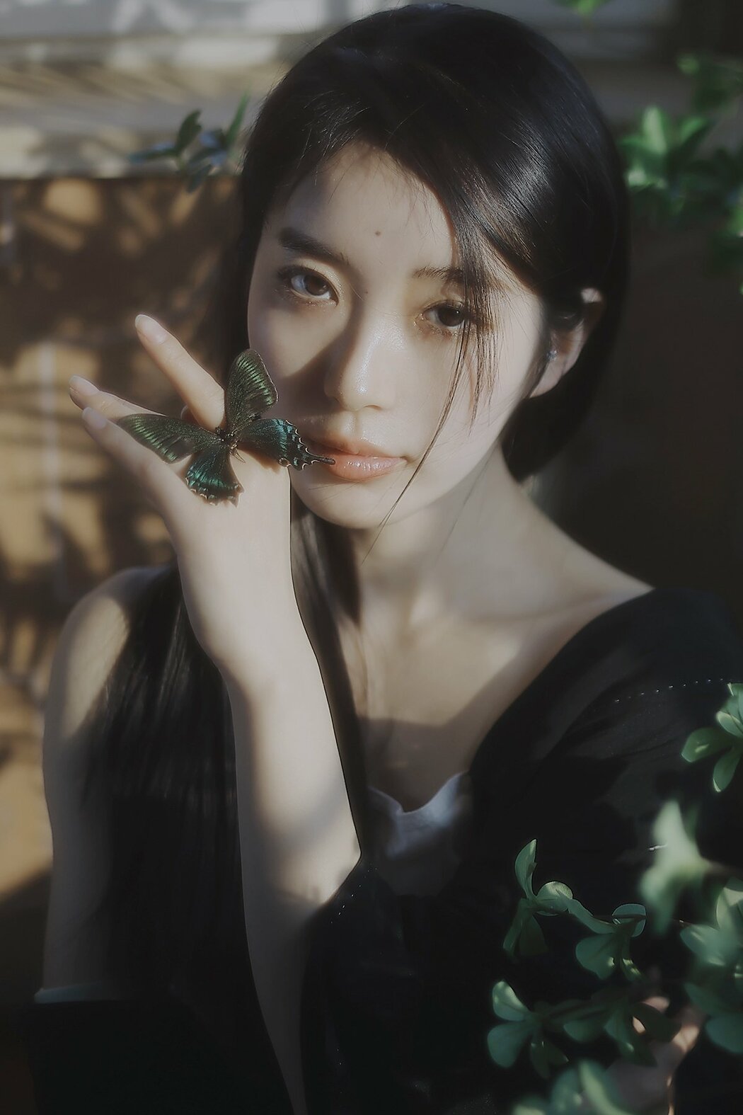 YiTuYu艺图语 Vol.10163 Mei Lu Zi (18P)
